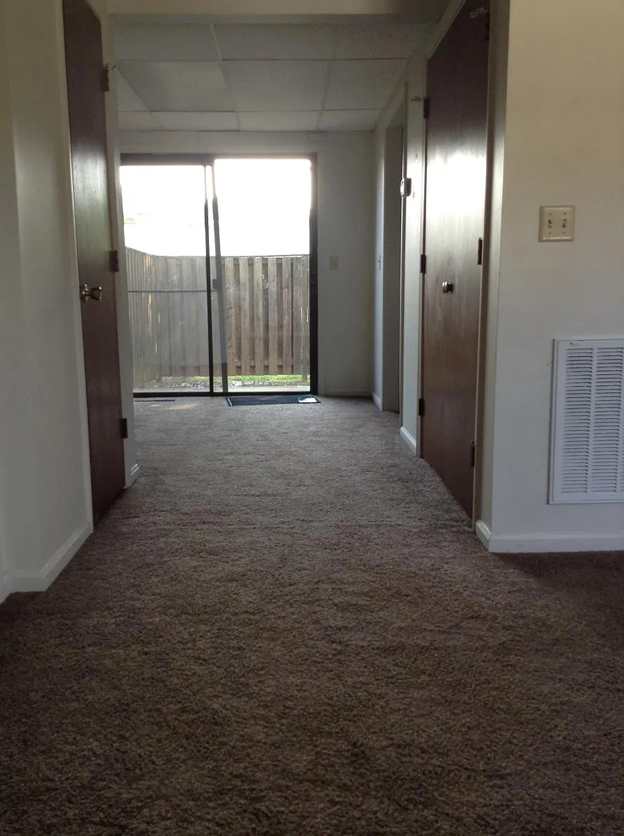 Dining room - 108 Meade St