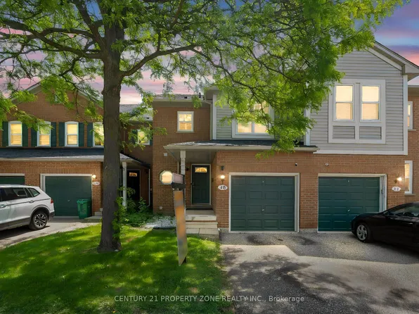 5659 Glen Erin Dr #40, Mississauga, ON L5M 5P2