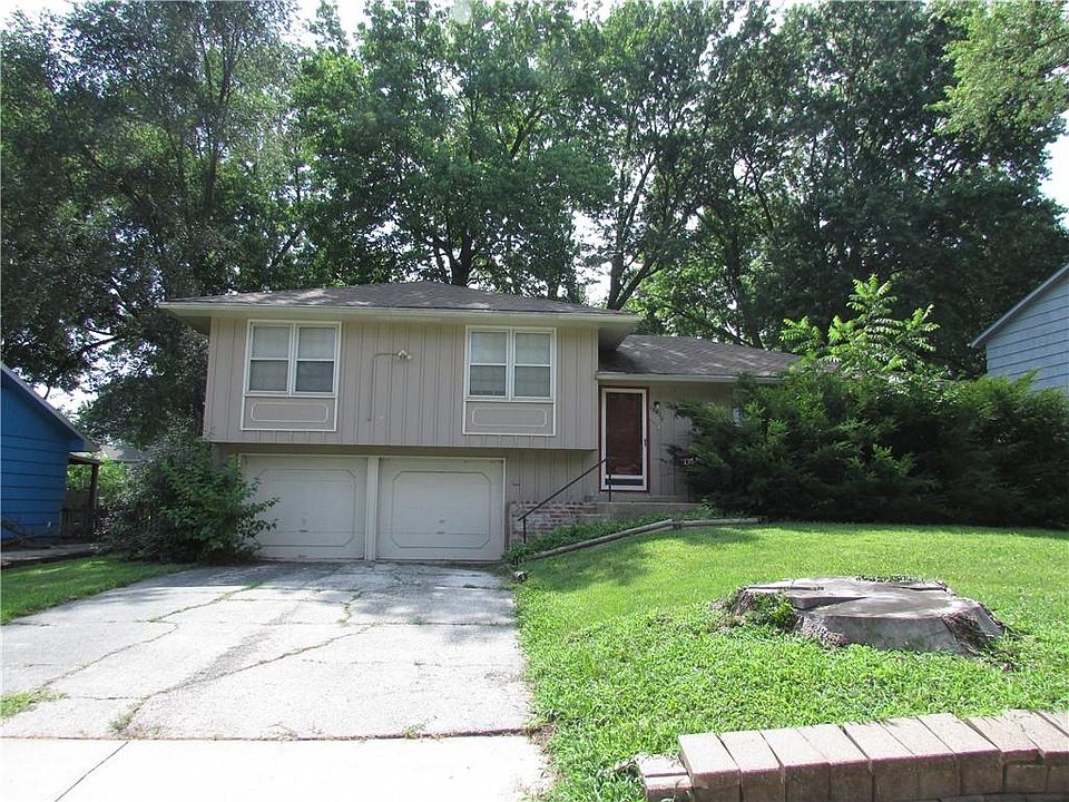 1st image of 13620 Applewood Dr