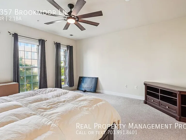 2357 Brookmoor Ln — Photo 12