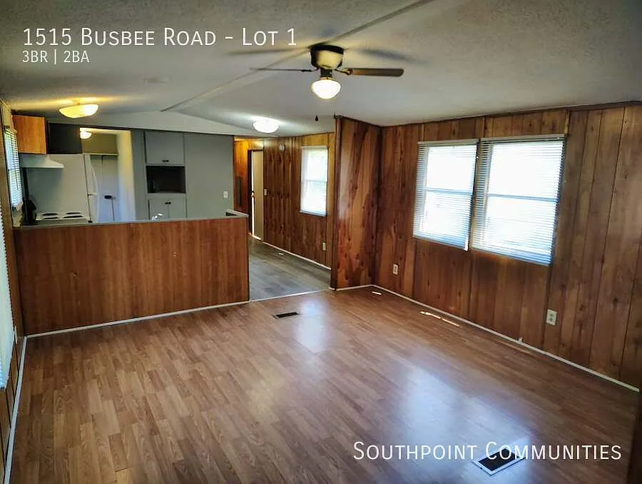 3 bed, 1120 sqft, $950 — Photo 3