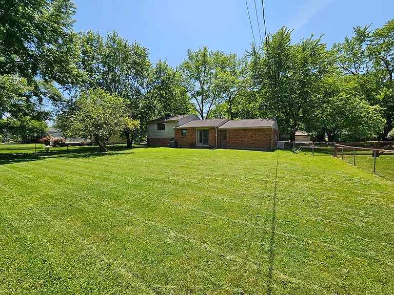 4242 Hanover Dr — Photo 16