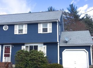 10 Yoke Rd, Bridgewater, MA 02324