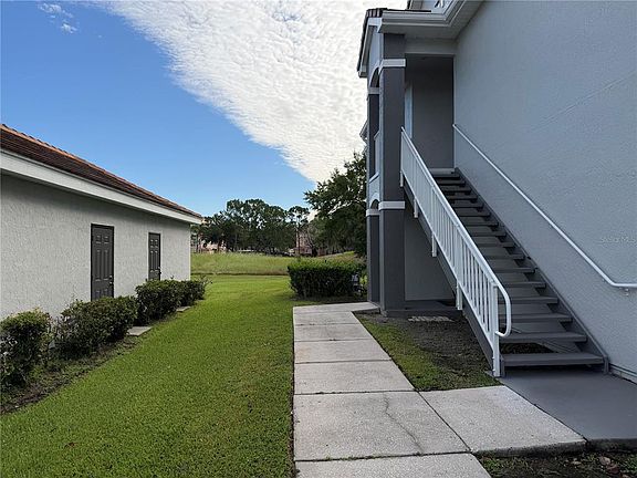 4th image of 14037 Fairway Island Dr APT 211