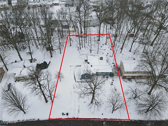 2nd image of 188 Grand Blvd
