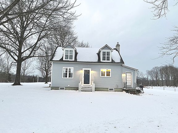 3rd image of 230 Church Ave