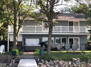 1952 Sandy Beach Rd, Clarion, IA 50525