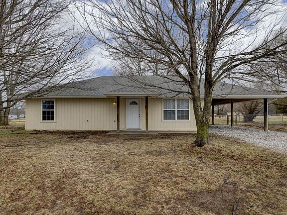 2nd image of 293 Maplewood Dr