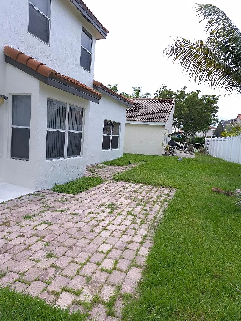 4 bed, 2213 sqft, $5,000 — Photo 2