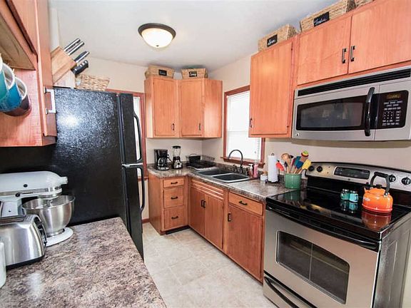 5th image of 1603 W 36th St