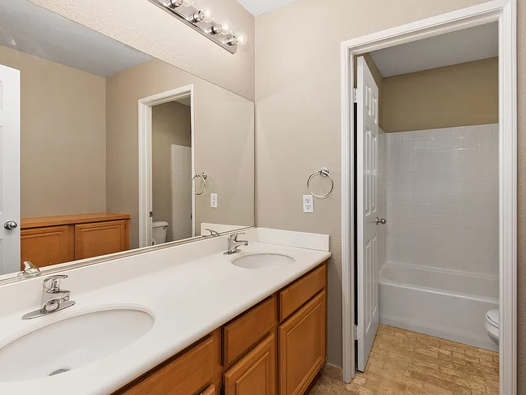 43493 Dodaro Dr — Photo 22