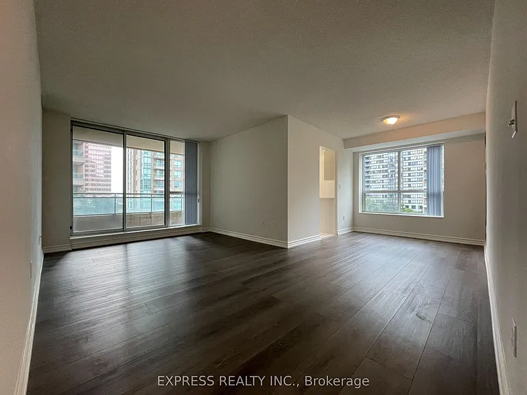 29 Pemberton Ave #503 — Photo 6