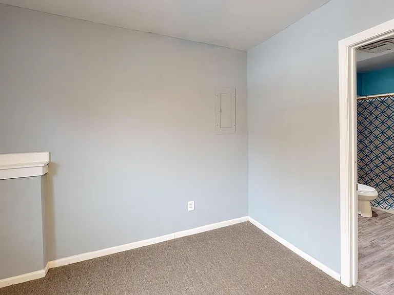 427 N Blake St — Photo 17