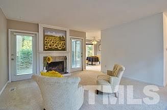 5th image of 4203 Five Oaks Dr