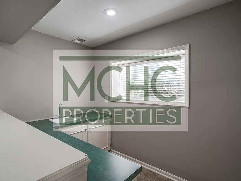 5909 W 153rd Ter — Photo 18