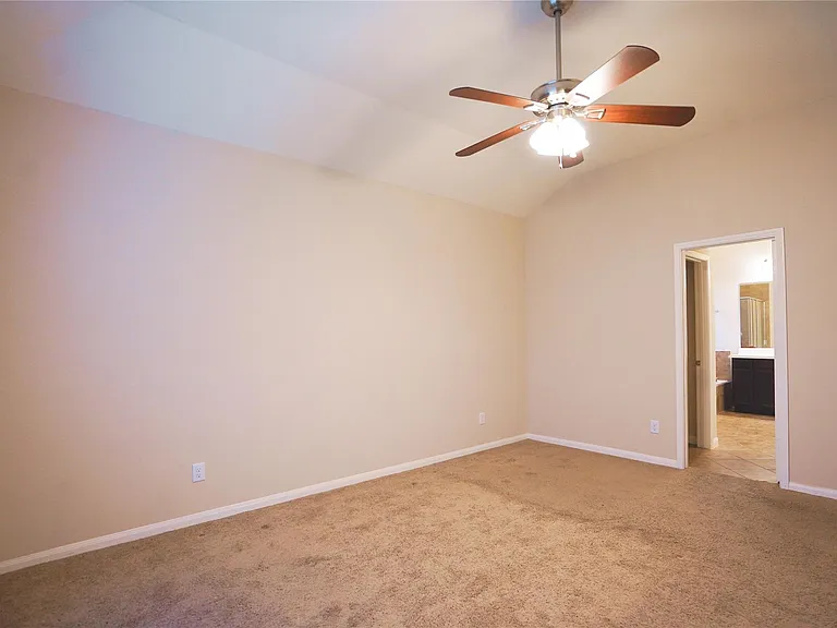 3303 Windsor Ranch Ln — Photo 18