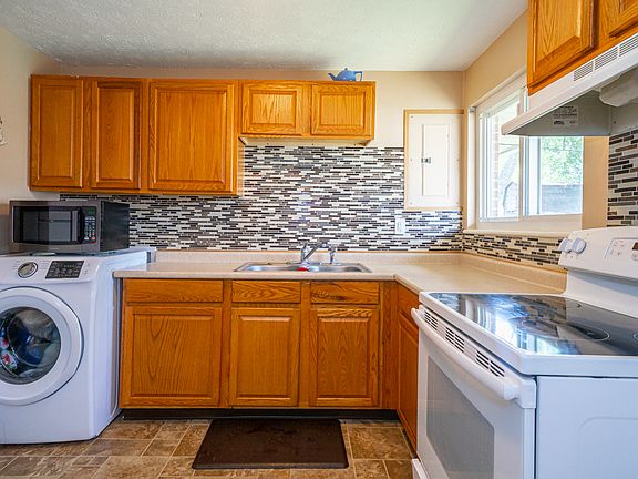 4th image of 5415 Mariner Dr