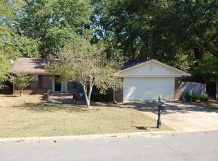 3077 Huron St, Camden, AR 71701