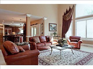 5th image of 6114 Balmoral Dr