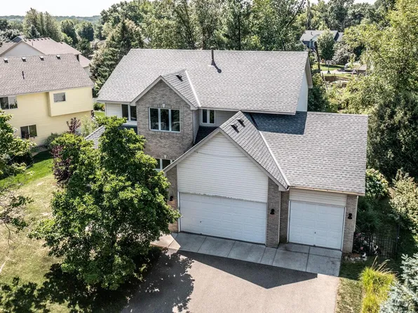 2434 Montana Ave E, Maplewood, MN 55119