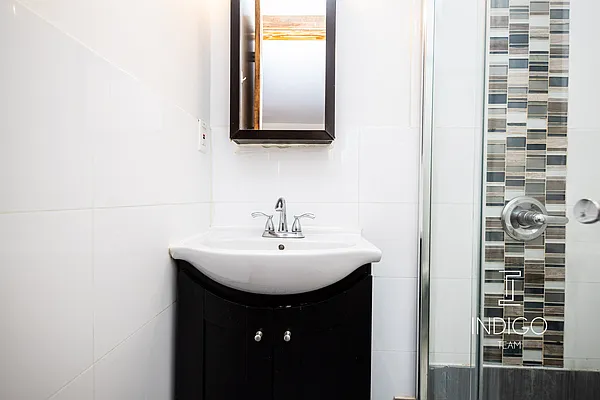 Rented by Compass | media 48