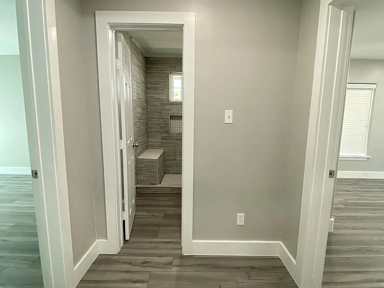 1415 Gale St — Photo 7