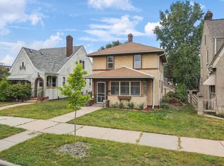 837 Cottage Ave E, Saint Paul, MN 55106