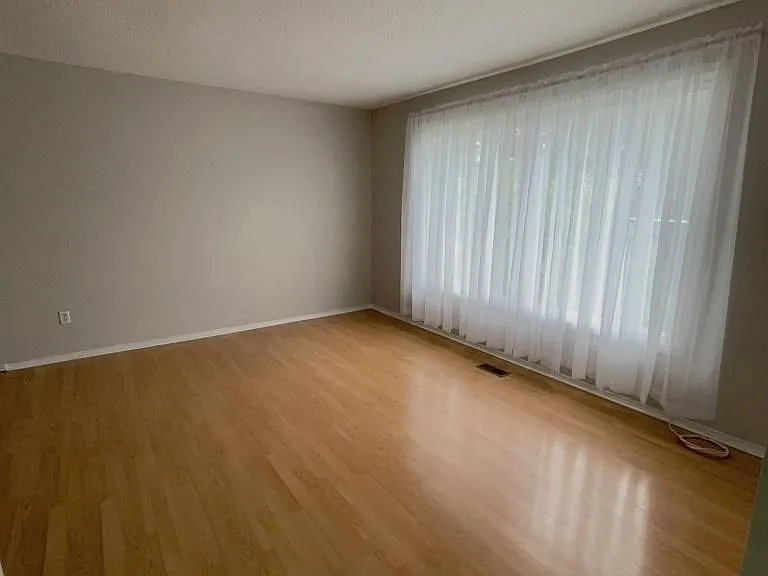 6938 Warden Ave #UPPER — Photo 13