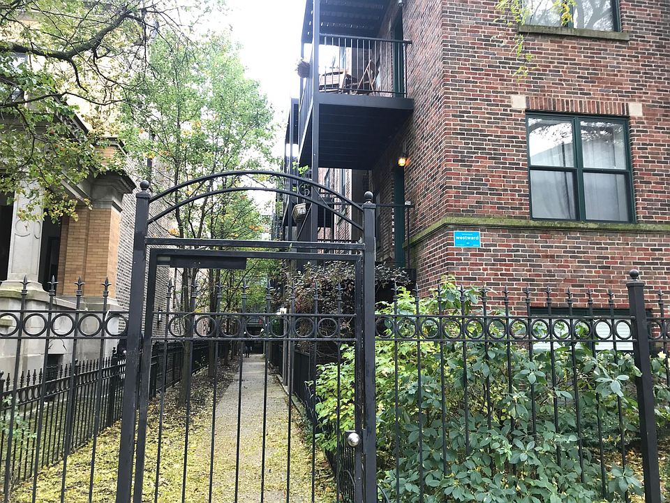 1st image of 627 1/2 W Arlington Pl #2