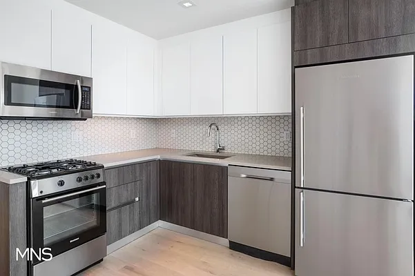 Rented by MNS Marketing | media 16