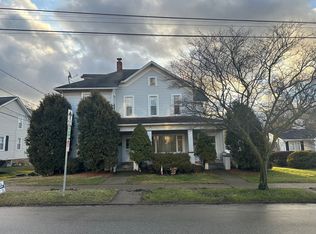 214 N Broad St #A, Grove City, PA 16127