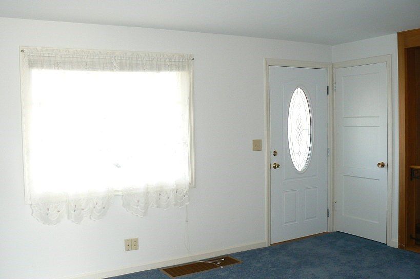 2nd image of 2725 W Everett Ave