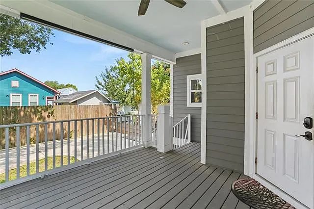 1402 Alvar St — Photo 17