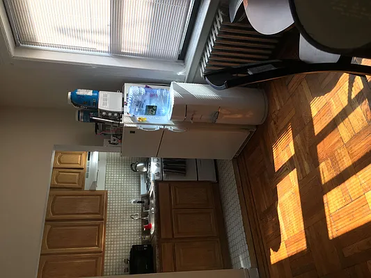 Rented by Metropolis International Realty Inc. | media 19