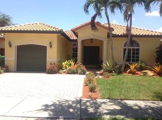 15262 SW 39th Ter, Miami, FL 33185