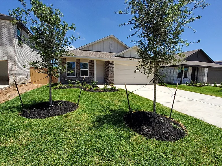 26810 Scarlet Willow Dr — Photo 3