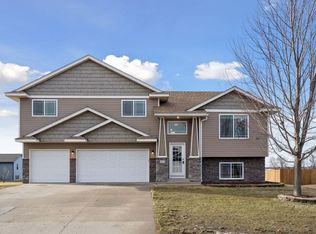 312 10th St SE, Freeport, MN 56331