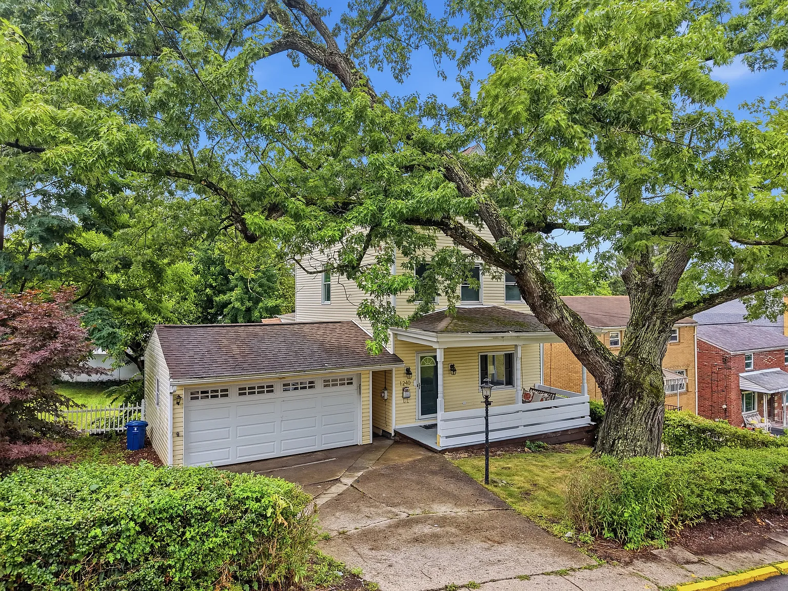3 bed, 1600 sqft, $1,900 — Photo 2