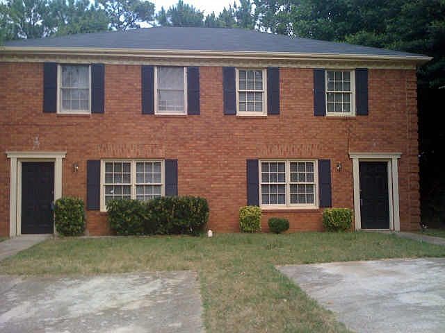 1st image of 1747 Salem Woods Dr SE