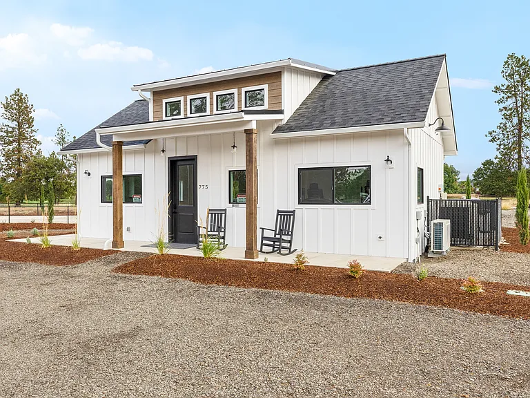 210 Bogey Ln — Photo 29