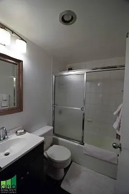 Rented by Global Realty Opportunities | media 17