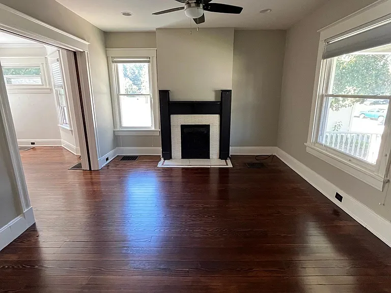 3910 Forest Ave #1 — Photo 5