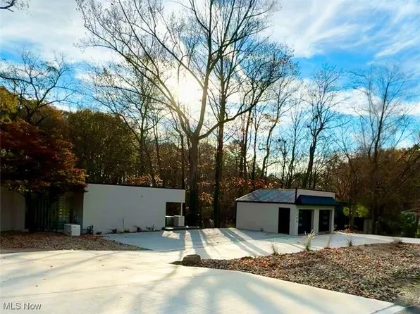 7000 Painesville Warren Rd, Concord Township, OH 44077