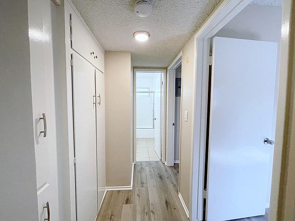 2nd image of 266 S El Molino Ave #25