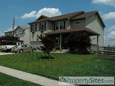 1st image of 172 W Aberdeen Dr