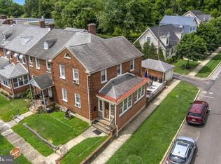 655 Saude Ave, Essington, PA 19029