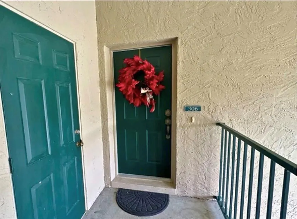 2 bed, 2.0 bath, 1017 sqft, $1,875 — Photo 2