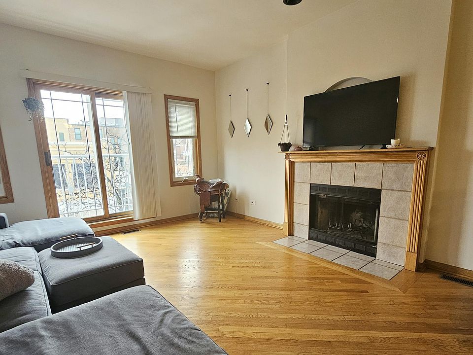 1st image of 1448 W Chicago Ave APT 3W