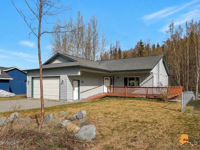 17241 N Juanita Loop, Eagle River, AK, 99577