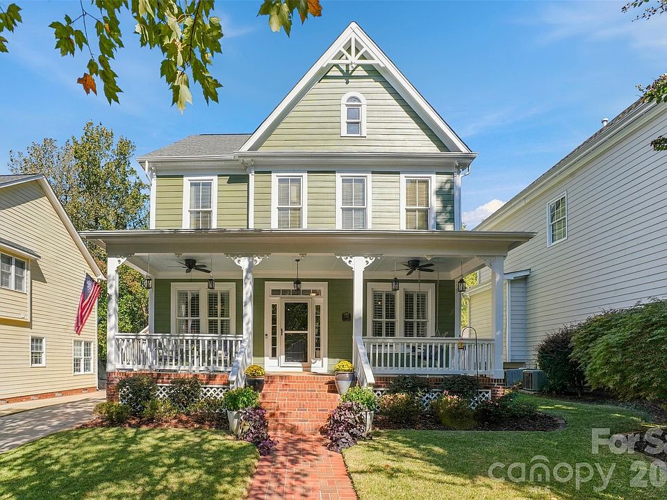 1st image of 544 Glen Walk Dr